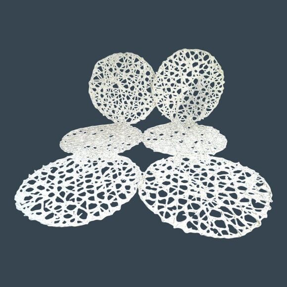 Real Simple White Woven Rattan Set of 6 Round Placemats Boho Cottage Granny Core - Picture 1 of 5